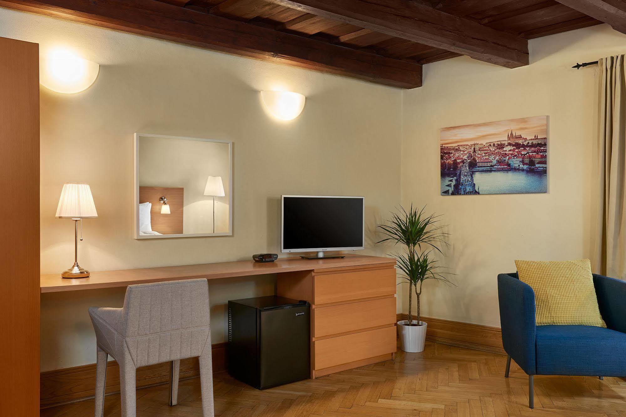 Mostecká 12 Residence Praha Exteriér fotografie